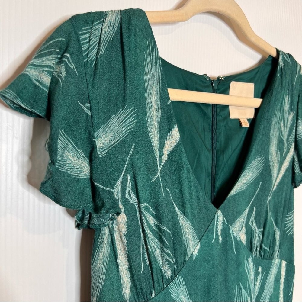 MODCLOTH Leaf Print Mini Dress. Size Small - Picture 4 of 10